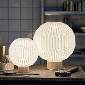 LE KLINT 375 stolná lampa papierové tienidlo 25 cm