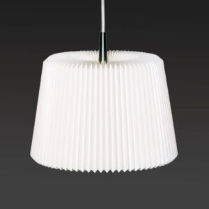 LE KLINT Snowdrop M – závesná lampa z papiera